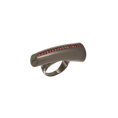 Three-Dimensional Pine Needle Black Spinel Ring