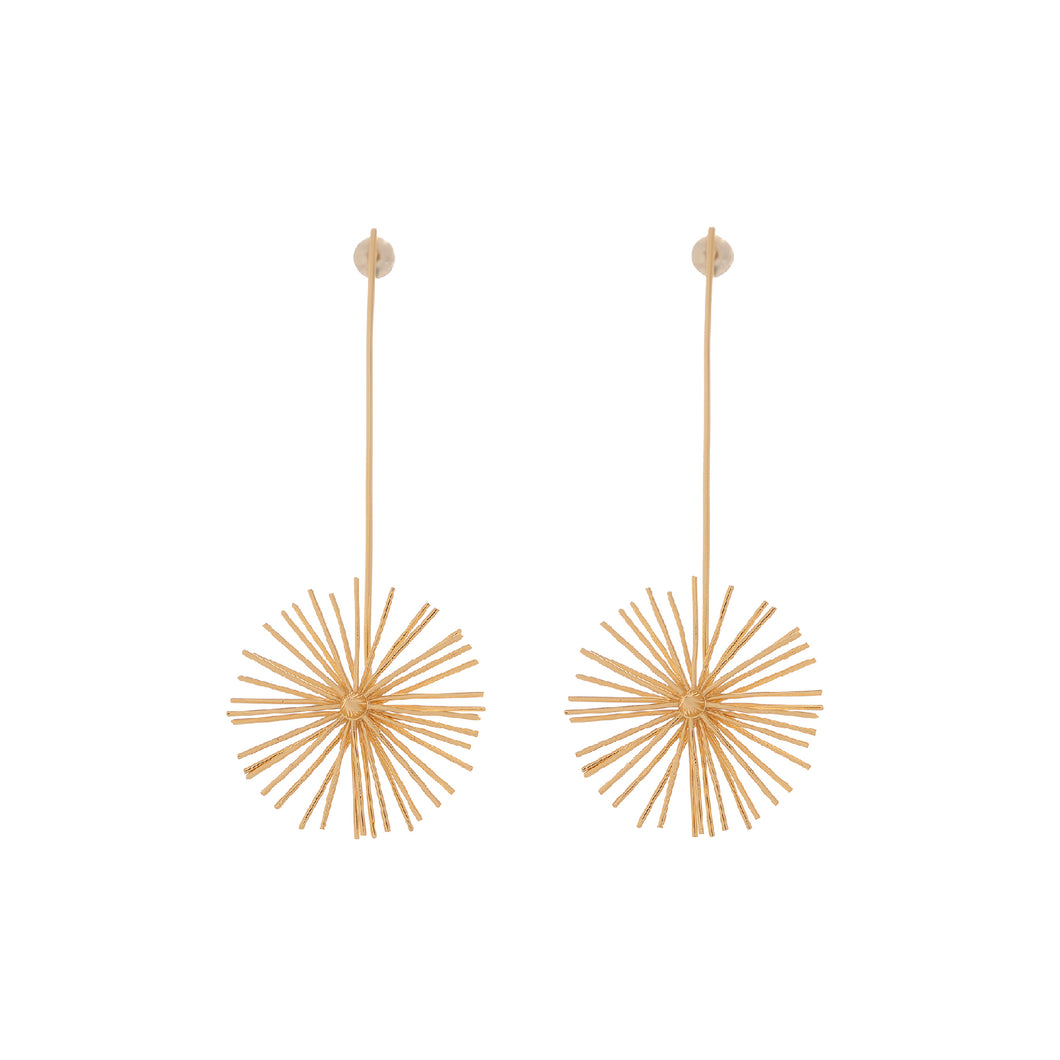 String Rounded Pine Needles Earrings