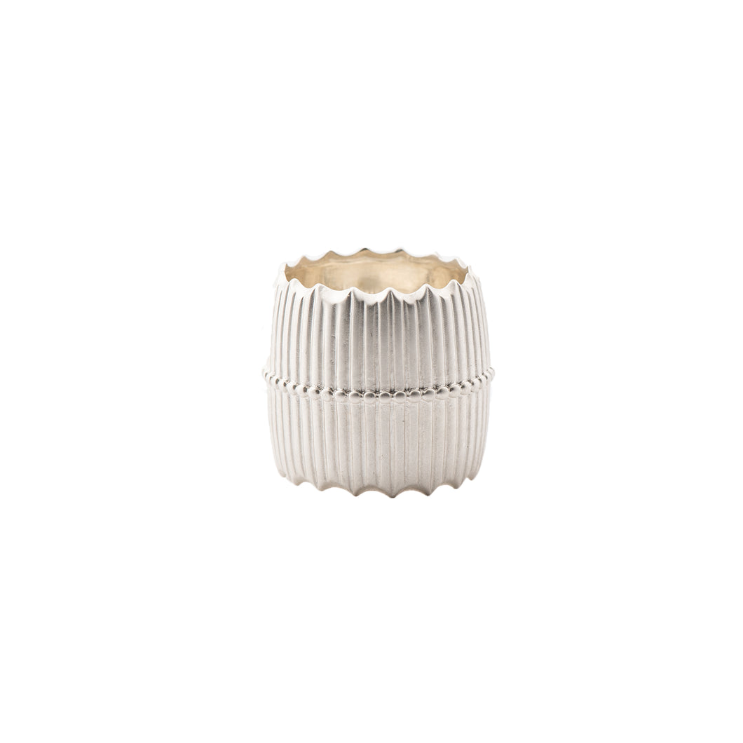 Wide Wave-Shaped Ring