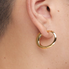 L-Earrings (Medium)